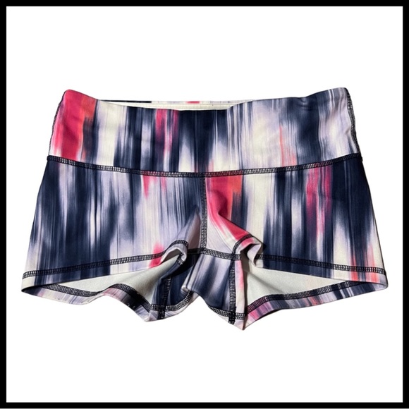 LULULEMON Boogie Short - Picture 2 of 7